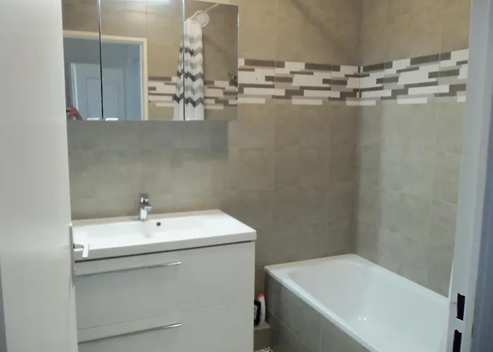 Appt Juan Les Pins Soleil Apartment *